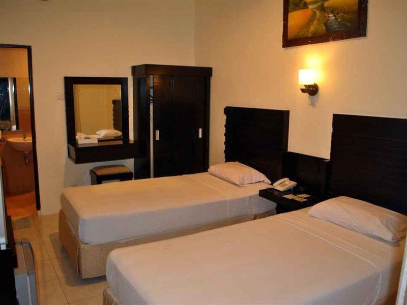 Grand Wisata Hotel Ende Bagian luar foto